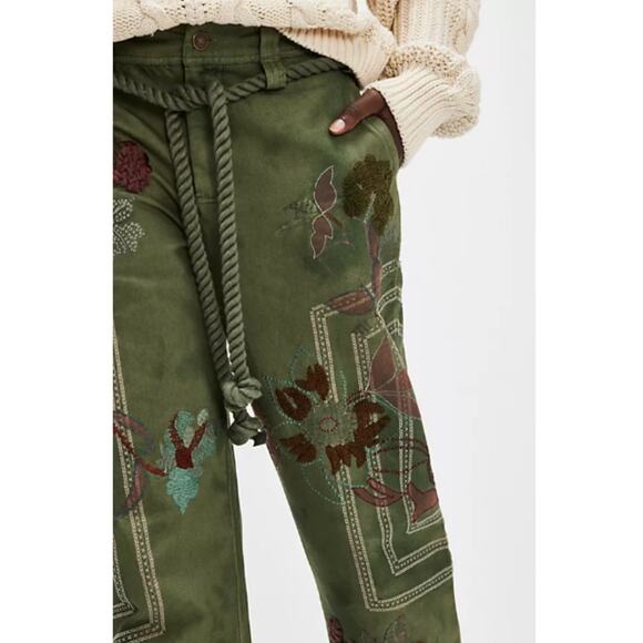 NEW We The Free People Electric Sands Embroidered Pants Women's Size 6 Green - Picture 2 of 8